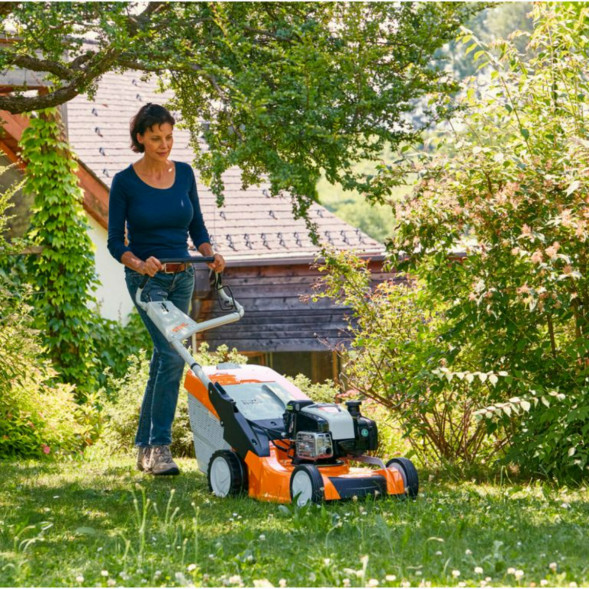 Бензиновая газонокосилка STIHL RM 650 V в Новосибирске