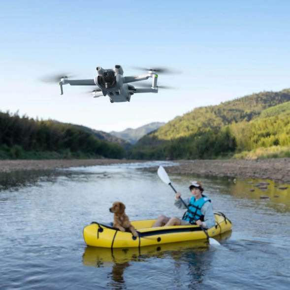 Квадрокоптер DJI Mini 3 Fly More Combo (DJI RC) в Новосибирске