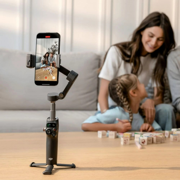 Электрический стабилизатор DJI Osmo Mobile 8 в Новосибирске