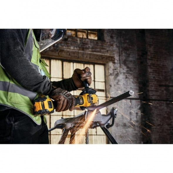 Аккумуляторная угловая шлифмашина DEWALT DCG409NT, без АКБ и ЗУ, в кейсе TSTAK в Новосибирске