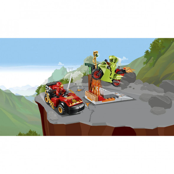 Конструктор LEGO Juniors 10722 Схватка со змеями в Новосибирске
