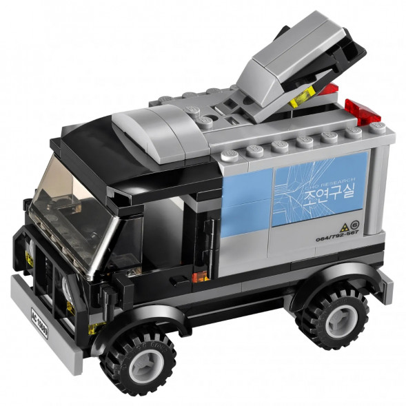 Конструктор LEGO Super Heroes 76032 Погоня на Квинджете Мстителей в Новосибирске