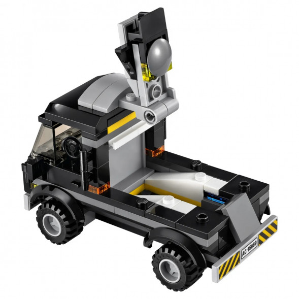 Конструктор LEGO Super Heroes 76032 Погоня на Квинджете Мстителей в Новосибирске