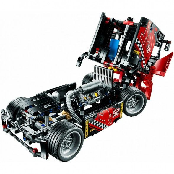 Конструктор LEGO Technic 42041 Гоночный грузовик в Новосибирске