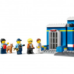 Конструктор LEGO City 60370 Побег из полицейского участка